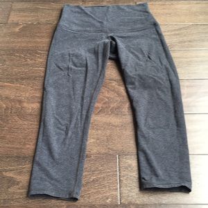 Lululemon cotton blend crop